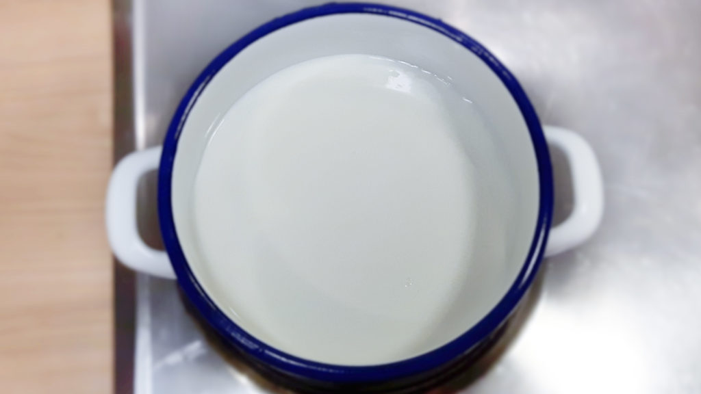 przepis na domowy jogurt naturalny